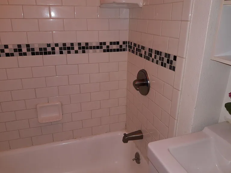 Whitley House — Photo 6