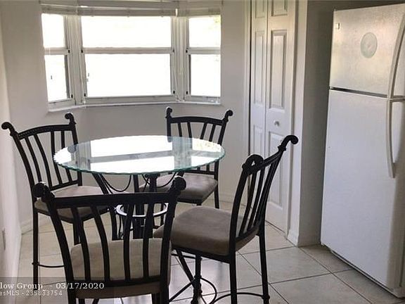 3rd image of 1261 SE 27th St Unit 204