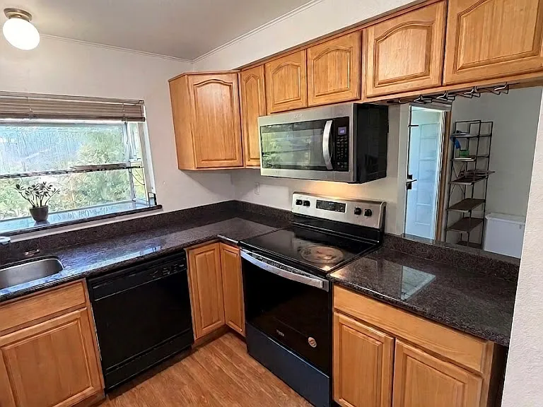 10837 SE 172nd St #8D — Photo 6