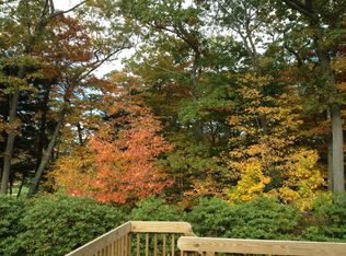 45 Wildwood Dr, Cape Elizabeth, ME 04107