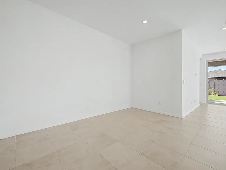 25291 W Hidalgo Ave — Photo 6