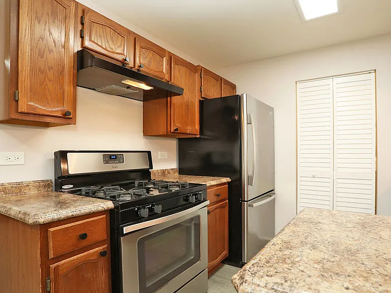 675 Greenfield Ct #C1 — Photo 8