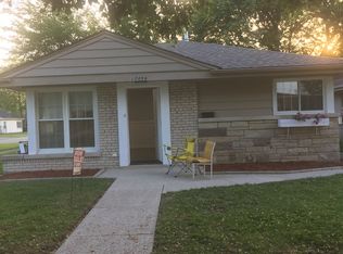 17056 Greenbay Ave, Lansing, IL 60438