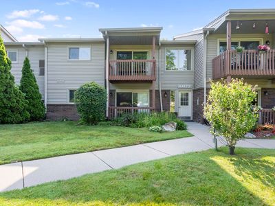 10177 Nancys Blvd APT 88, Grosse Ile, MI, 48138