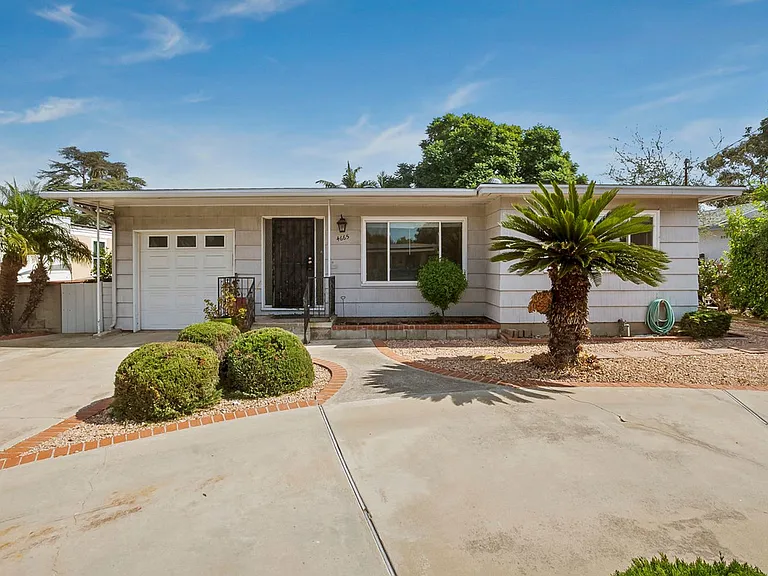 4665 Terry Ln — Photo 4