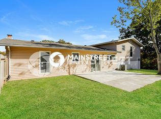 1 Magnolia Dr, Imperial, MO 63052