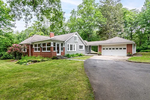 137 Rocky Hill Rd Photo 1