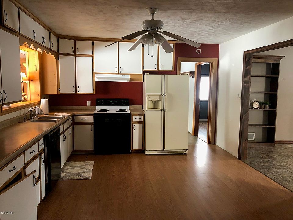 1st image of 120 Clayton Ave