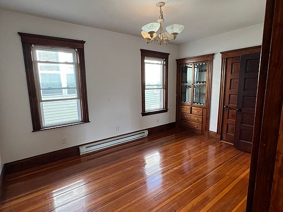 4th image of 12 Howell St #2