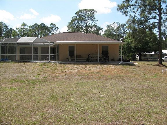 5th image of 1616 Acacia Ave