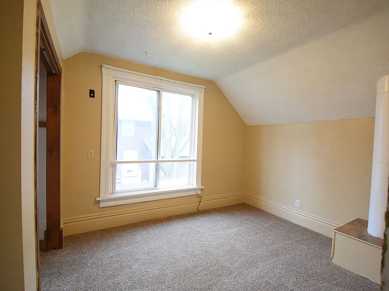 417 Pearl St — Photo 10