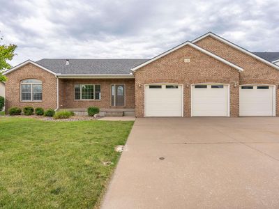 922 W Scott St, Eldridge, IA, 52748