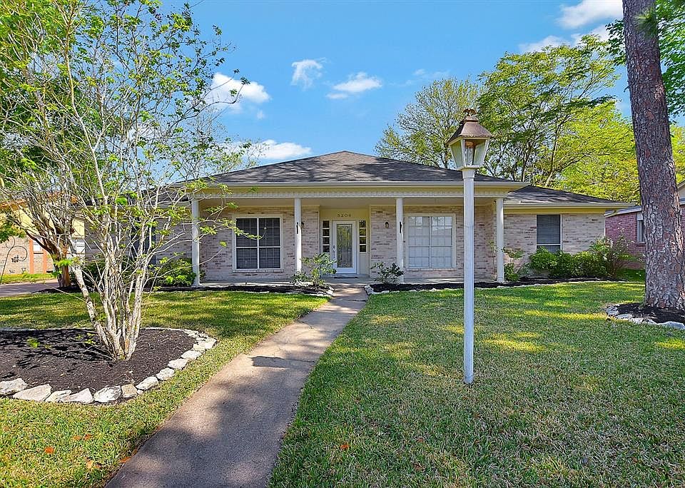 1st image of 5206 Shady Oaks Ln