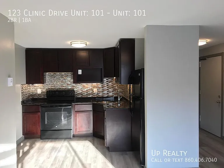 123 Clinic Dr #101 — Photo 9