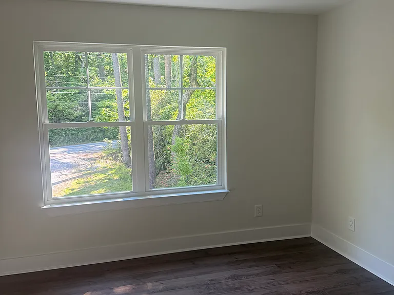 1240 Bowery Rd — Photo 9