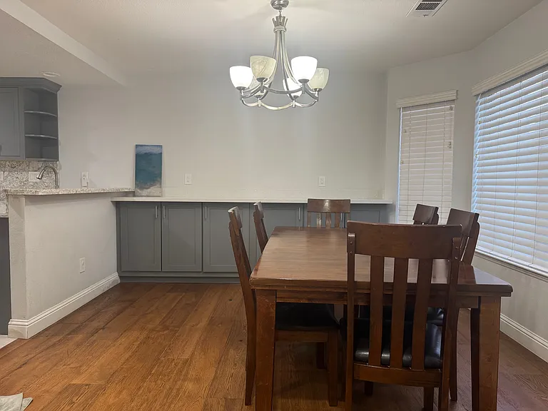 1258 Calle De Cuestanada — Photo 7