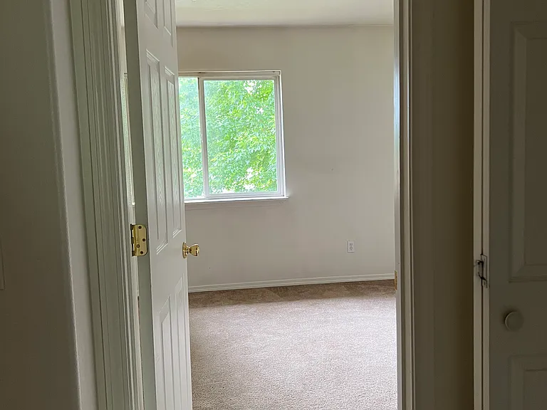 1505-1519 W Hyacinth Ln — Photo 22