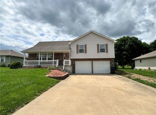 304 S Jackson St, Archie, MO 64725