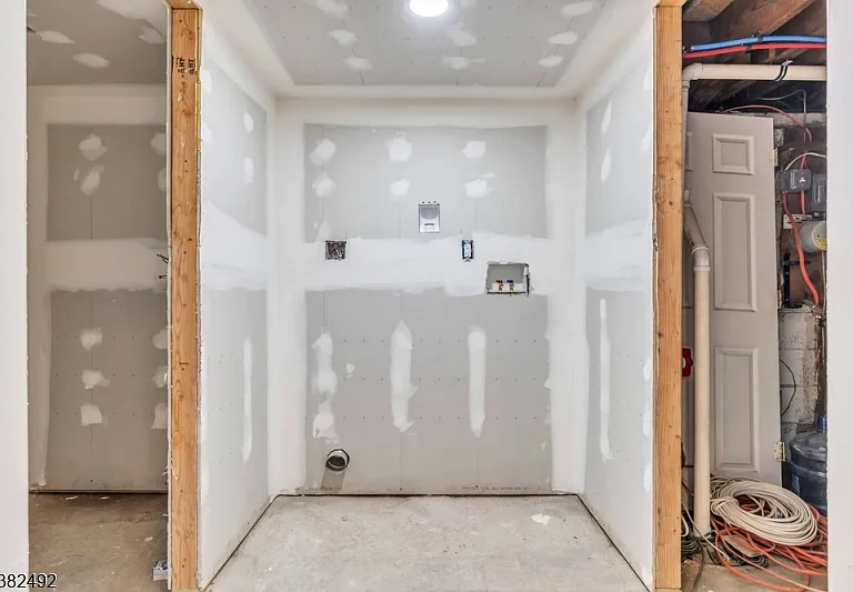 55 Orchard Dr — Photo 18