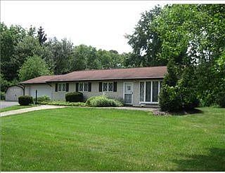 1st image of 272 Sherwood Dr