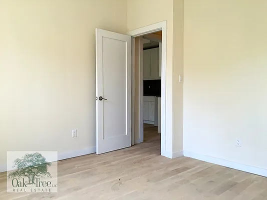 Rented by Oak Tree LLC | media 16