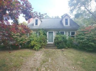 8 Charles Ln, Amherst, MA 01002