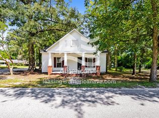 900 Pineview St, Camden, SC 29020
