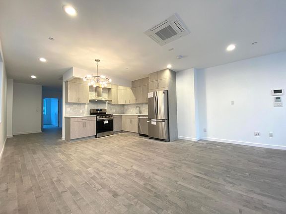 2nd image of 1415 67th St Floor 1