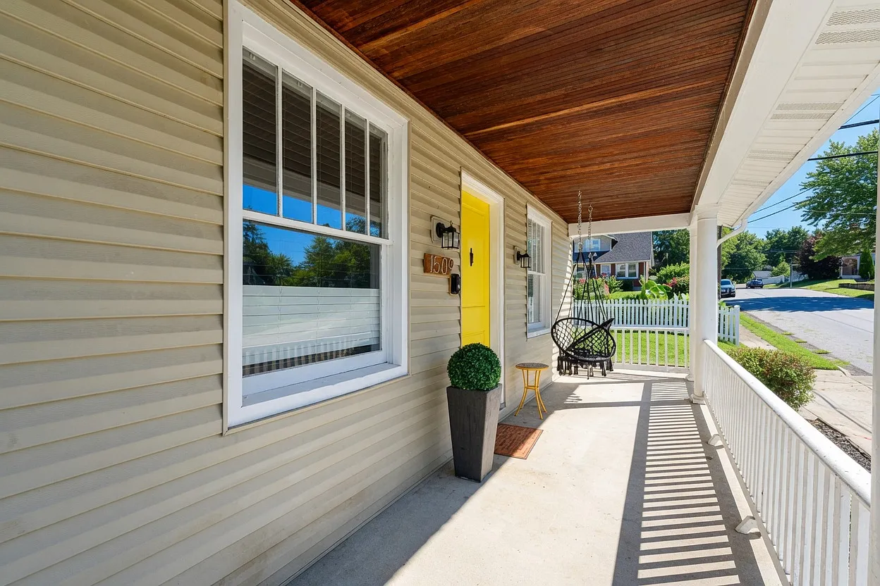 4 bed, 1678 sqft, $5,600 — Photo 4