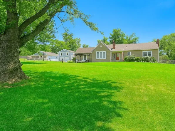 12809 Prospect Ave, Kansas City, MO 64146