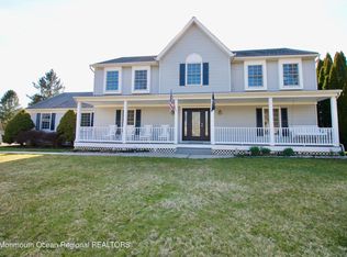 43 Buttonwood Ln, Freehold, NJ 07728