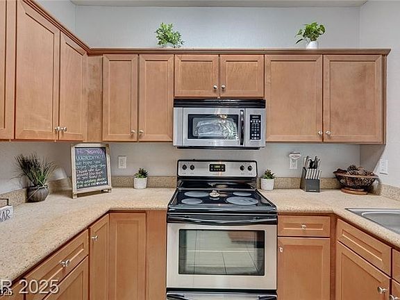 3rd image of 4400 S Jones Blvd Unit 1119