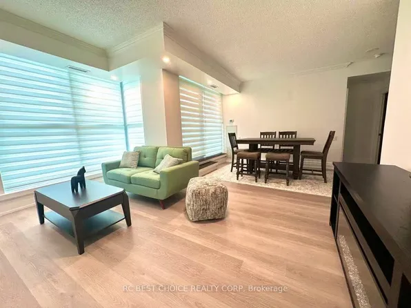 2067 Lake Shore Blvd W #203, Toronto, ON M8V 4B8