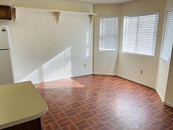 5th image of 8808 River Pines Ct APT 102