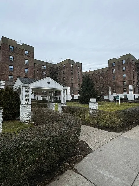 1 bed, 1.0 bath, $1,850 — Photo 1