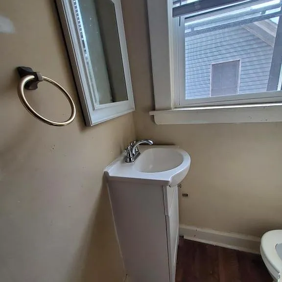 511 E Cherry St — Photo 7