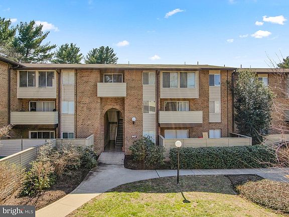 2nd image of 19427 Brassie Pl APT 203