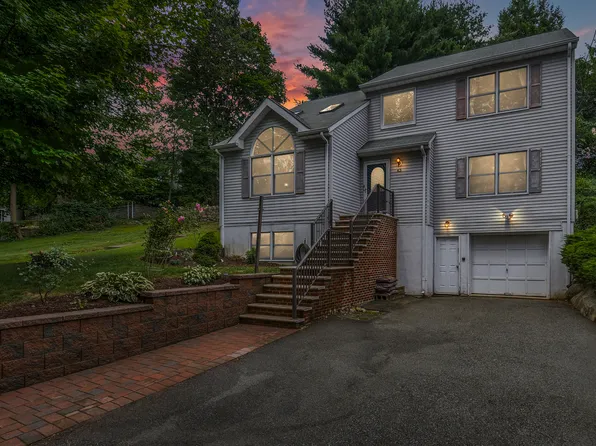 43 W Shore Rd, Denville, NJ 07834