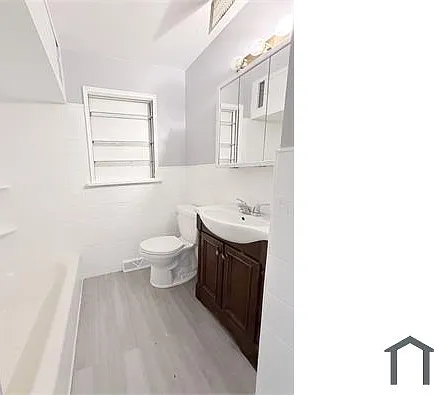 4 bed, 1305 sqft, $1,655 — Photo 2
