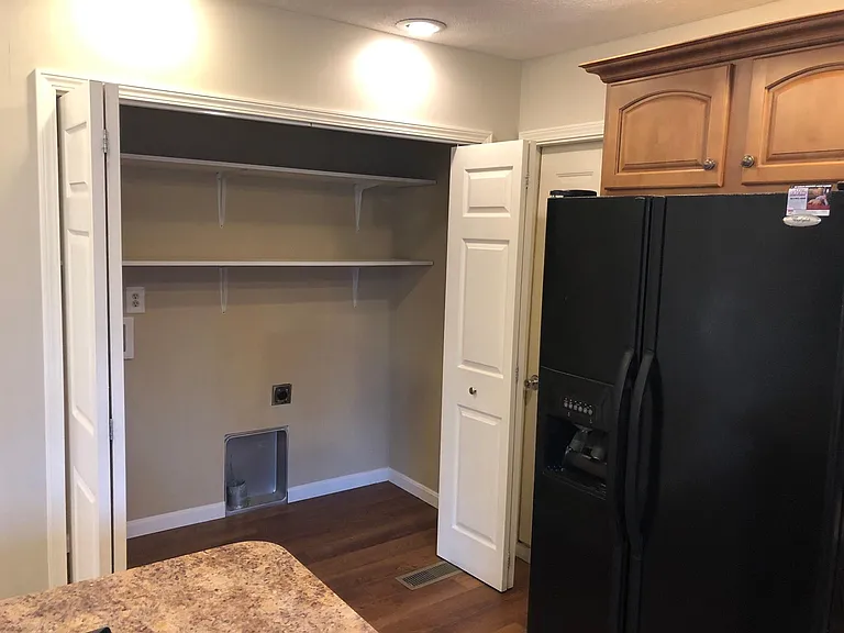 8711 Hanover Dr — Photo 7