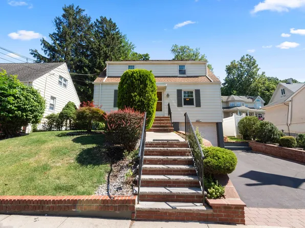 692 Passaic Avenue image 2 of 38