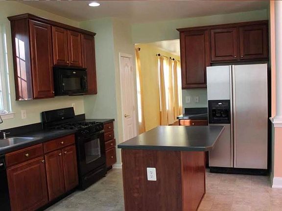 4th image of 224 Starboard Way