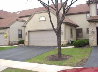 125 Barton Cir, Schaumburg, IL 60194