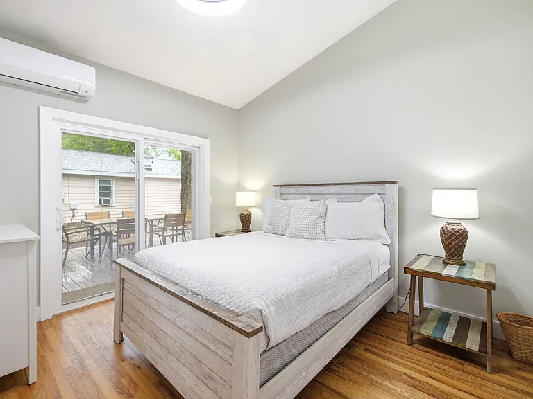 15775 Lakeshore Rd #3 — Photo 15