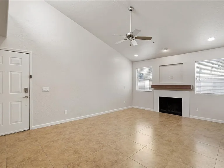 14145 N 92nd St #2108 — Photo 5