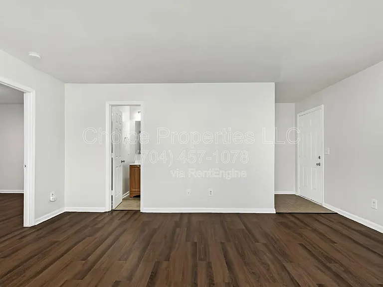 2611 Holton Ave #4 — Photo 9