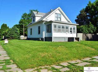 4702 N 14th St, Omaha, NE 68110