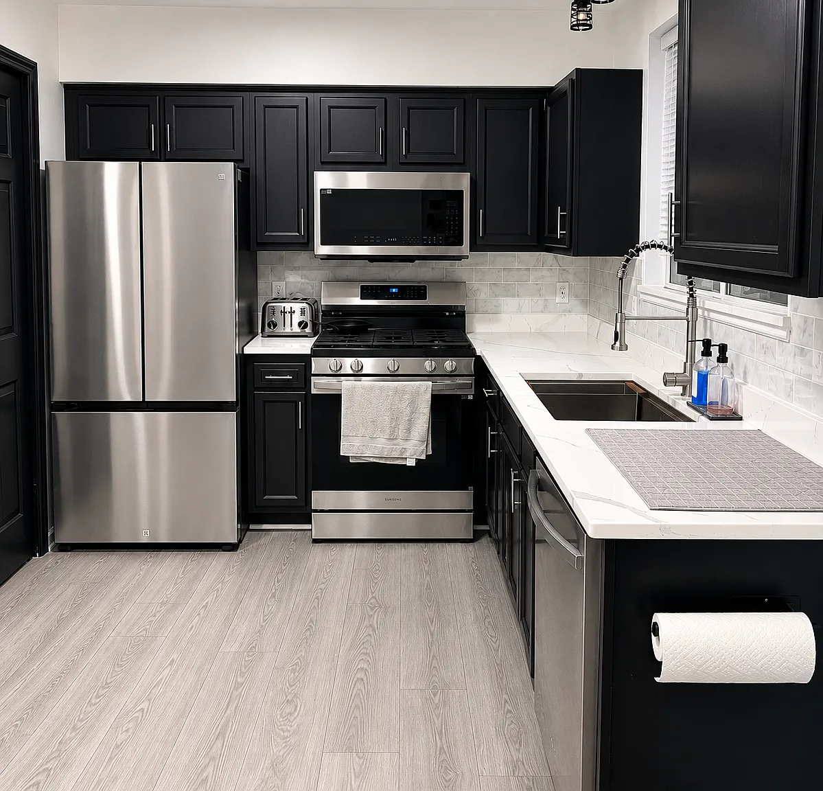 2 bed, 2.5 bath, 1712 sqft, $2,200 — Photo 2