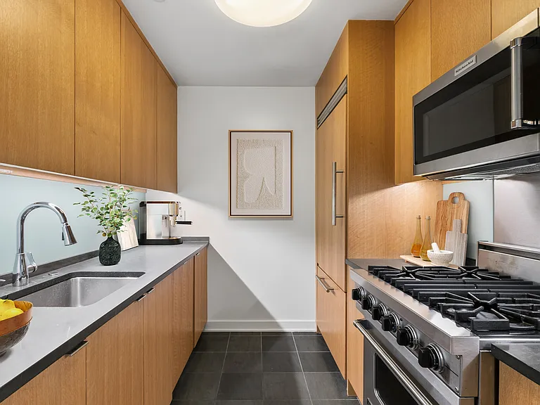 207 E 57th St #5C — Photo 5