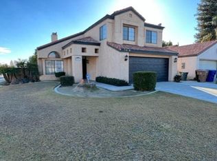 9801 Cimarron Trails Dr, Bakersfield, CA 93311